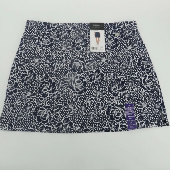 Rafaella Dresses & Skirts - Rafaella Womens Blue White Comfort Stretch Skort XXL